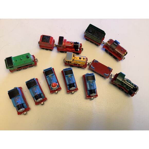 Thomas The Tank Take And Play 13 Pc - Picture 4 of 4